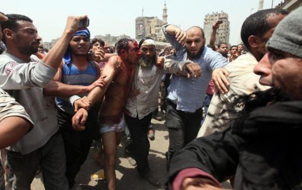 Violent clashes in Cairo leave 11 dead