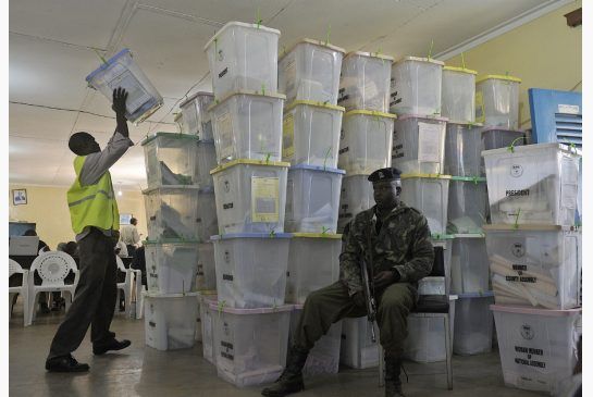 Kenya’s presidential election tightens