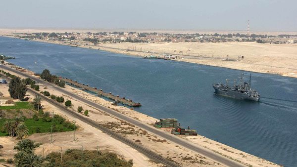 Cairo Opera to donate funds to Suez Canal corridor - image 2