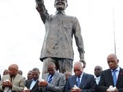 Cape Town plans Mandela statue