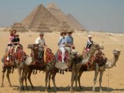 Egypt's tourism continues decline